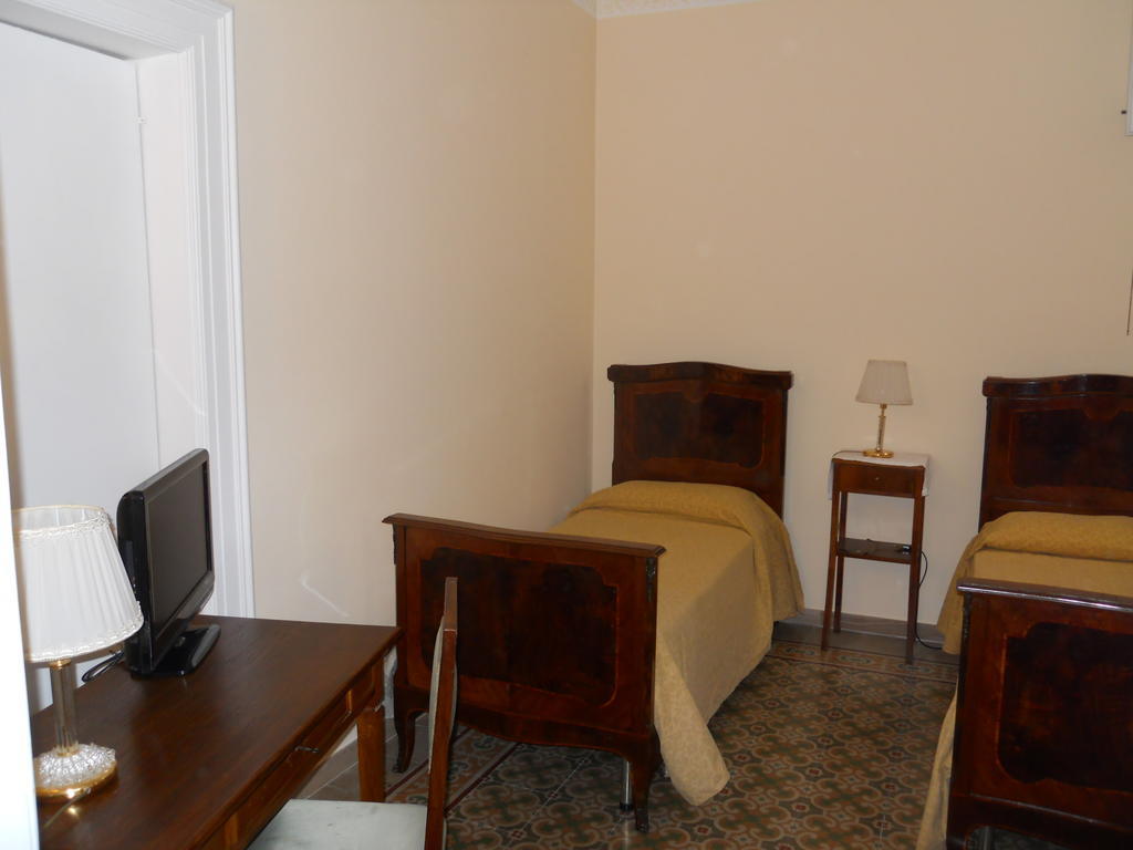 Bed and Breakfast Borgo Due Mari Таранто Номер фото